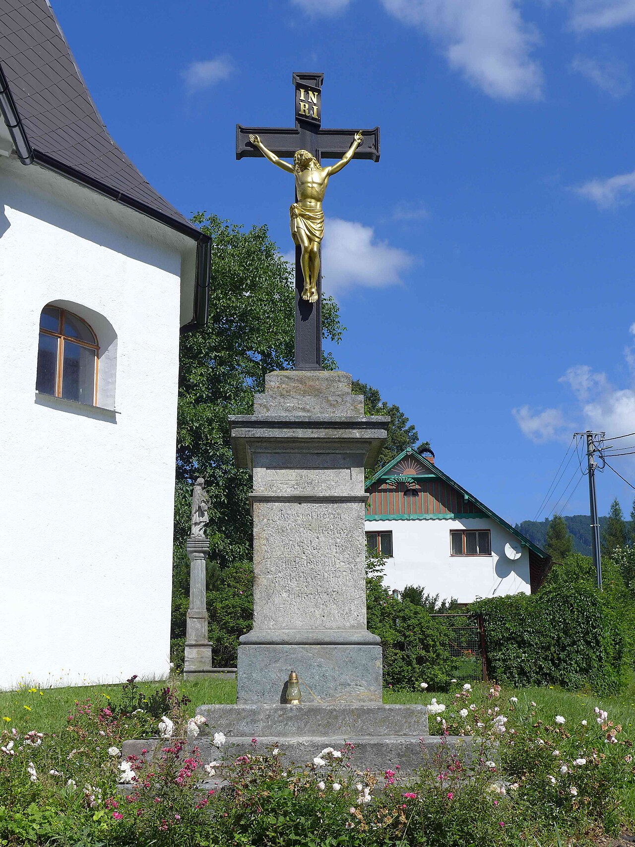 Dzisiejszy widok – Dva litinové kříže s kamennými podstavci