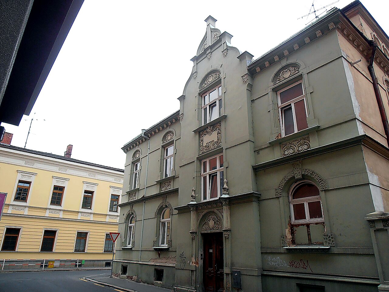 
<span>Dvojdům Popská 8, Almužnická 2</span>
