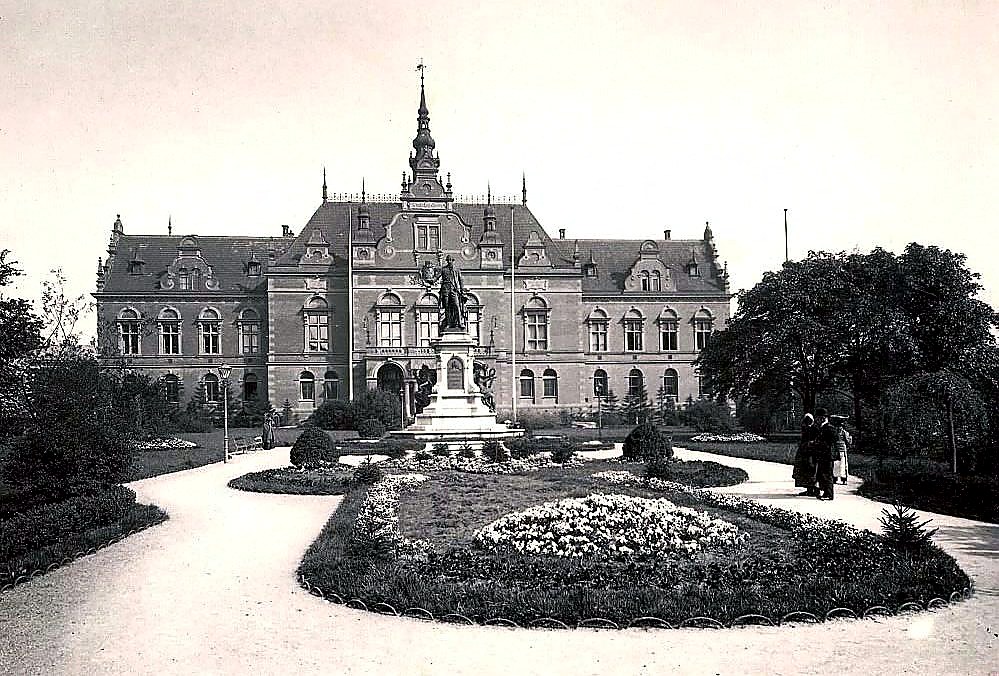 
<span>Německý dům</span>
