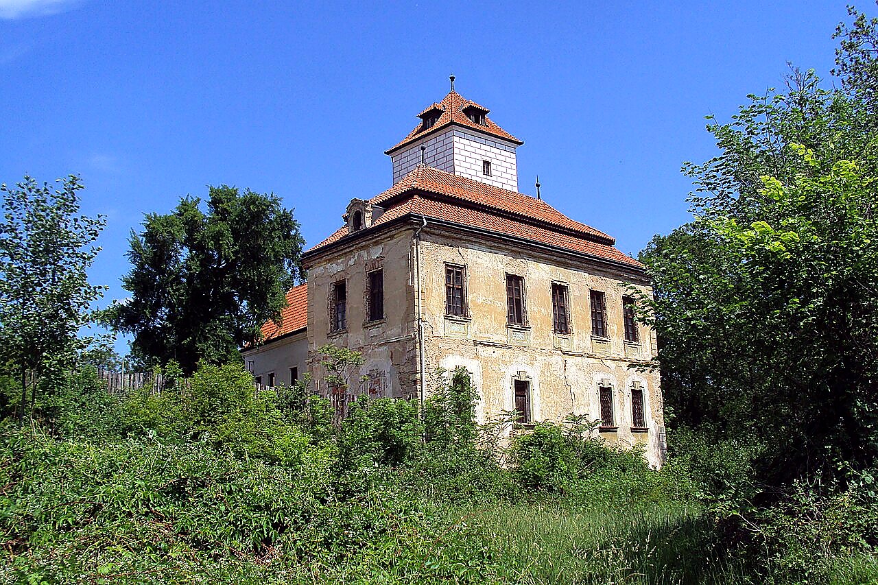 
<span>Zámek Lobkovice</span>
