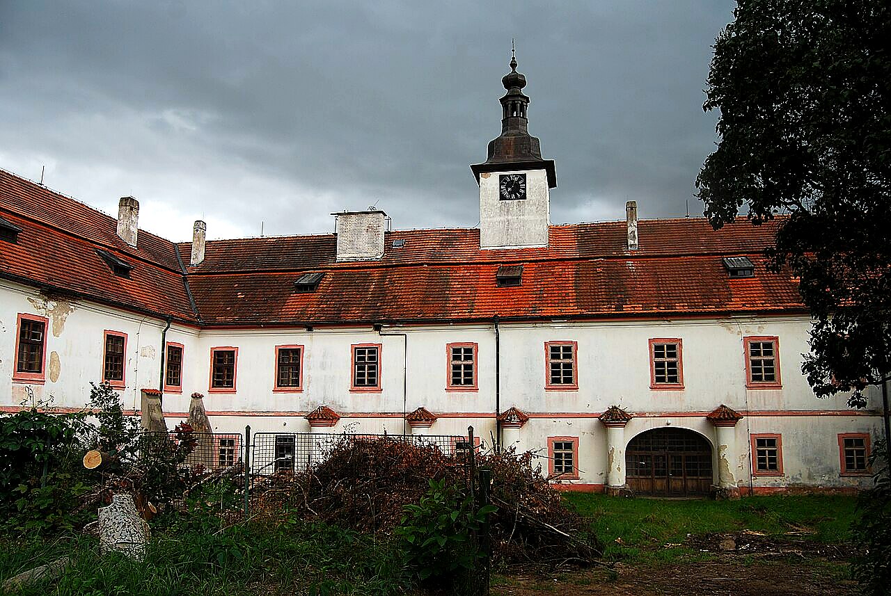 
<span>Zámek Nadějkov</span>
