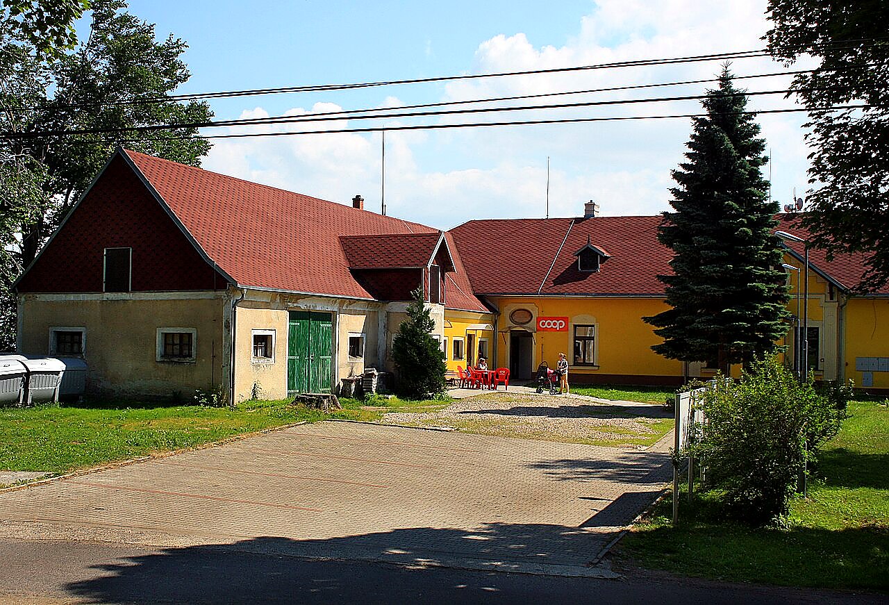 
<span>zámek Blatno</span>
