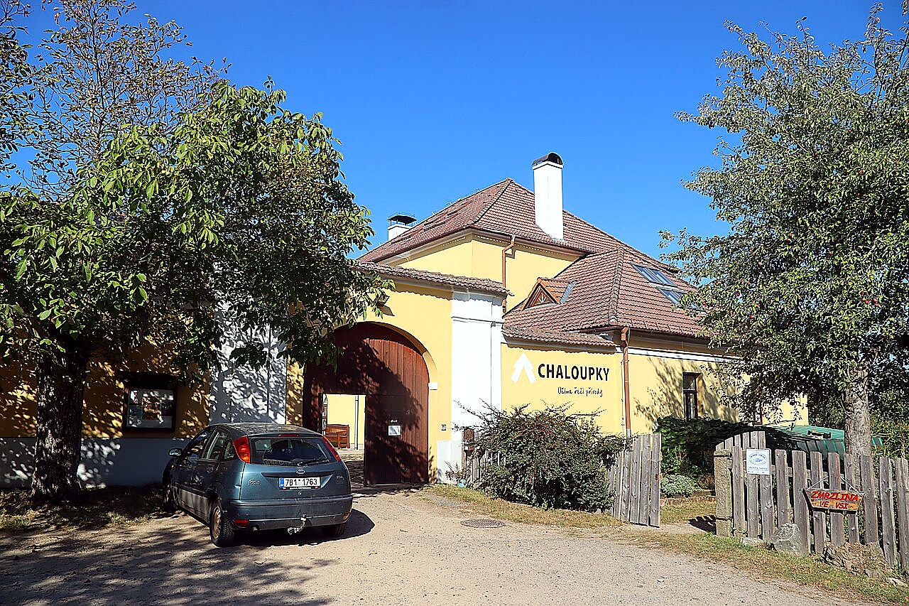 
<span>zámek Chaloupky</span>
