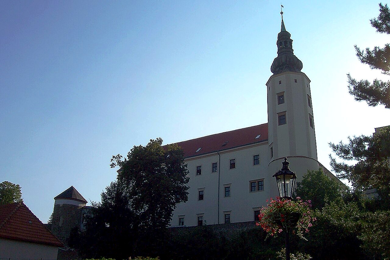 
<span>zámek Hranice</span>
