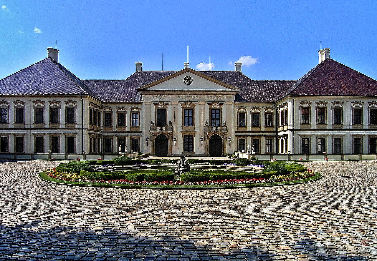 
<span>zámek Koloděje</span>
