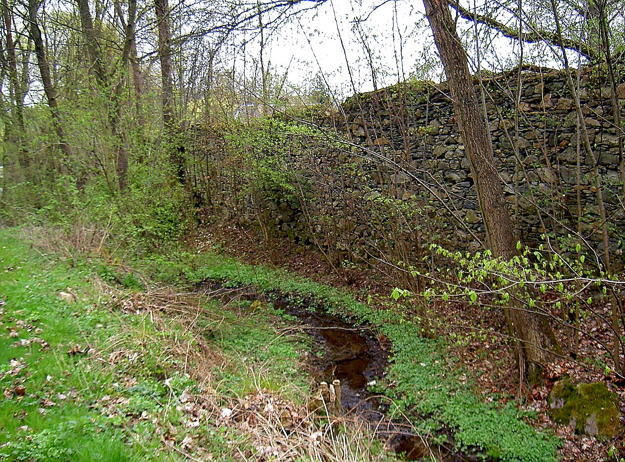
<span>zámek Újezd Svatého Kříže</span>
