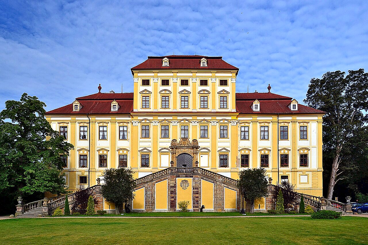 
<span>Červený hrádek</span>
