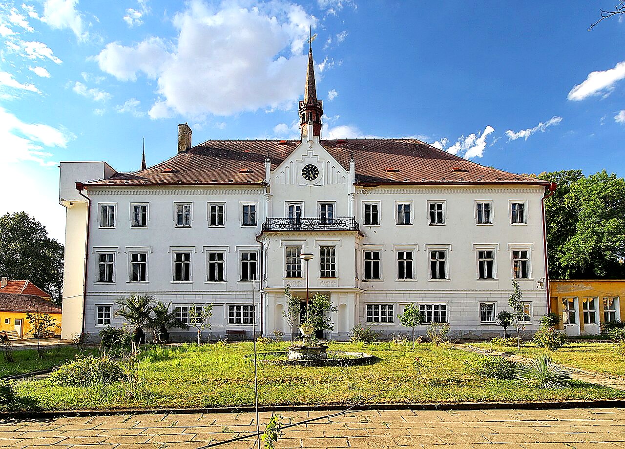 
<span>Řepín</span>
