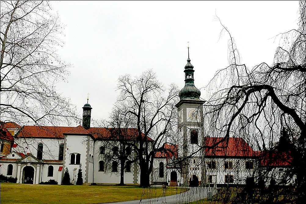 
<span>Kostel svatého Jakuba Většího (Praha-Zbraslav)</span>
