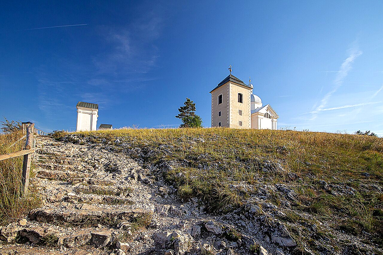 
<span>Křížová cesta na Svatém kopečku v Mikulově</span>
