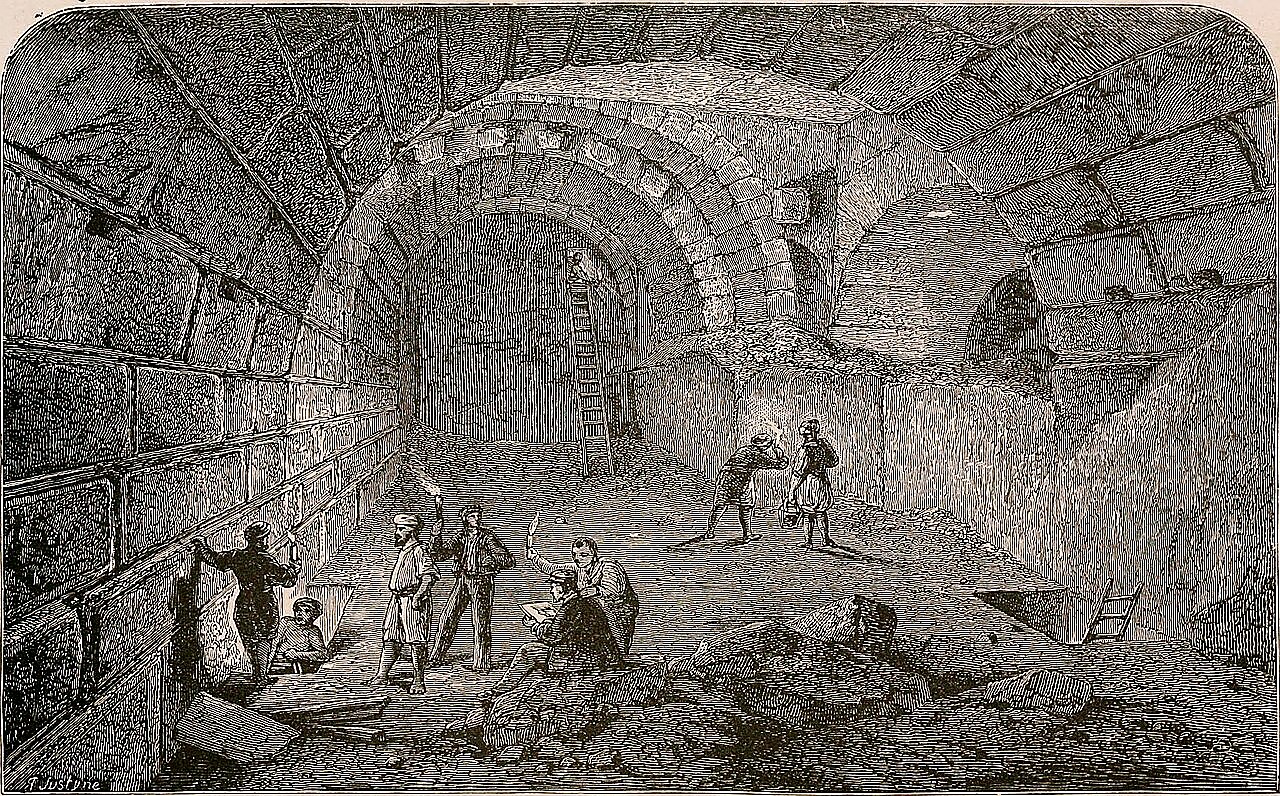
<span>Brána svatého Štěpána</span>
