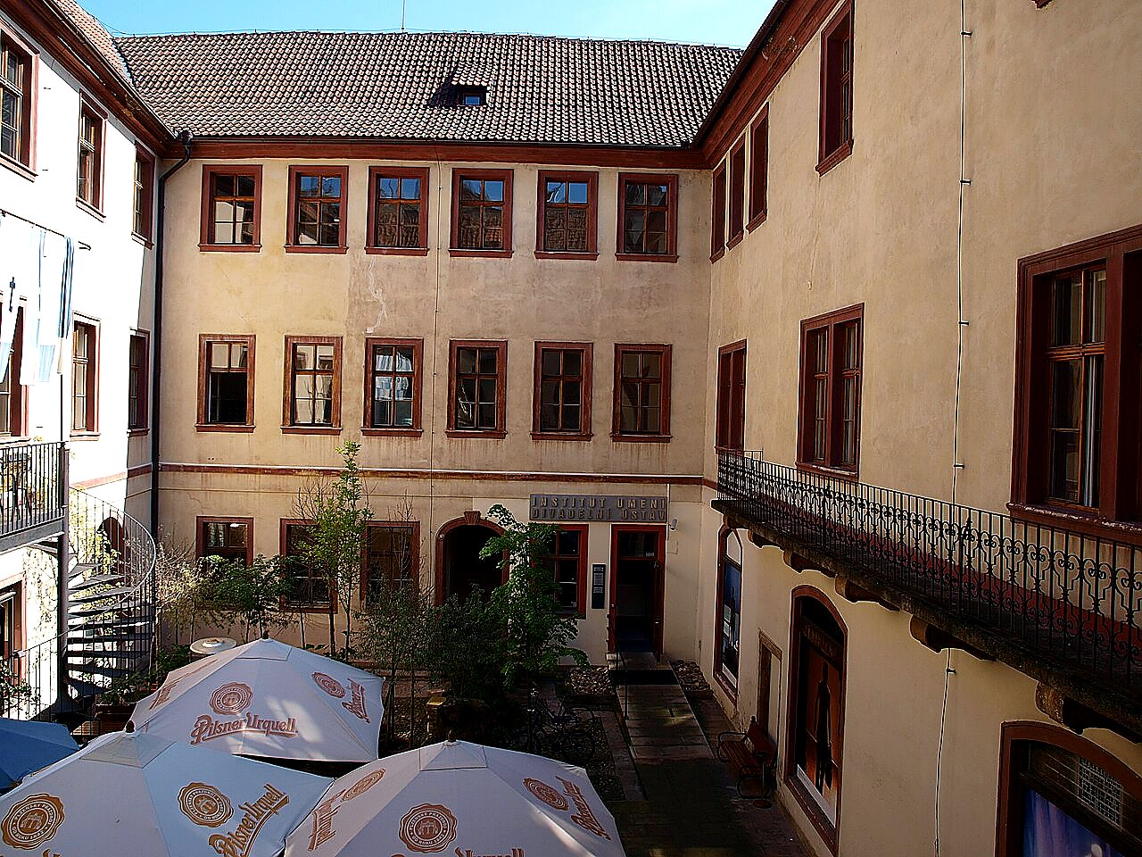 
<span>Menhartovský palác</span>
