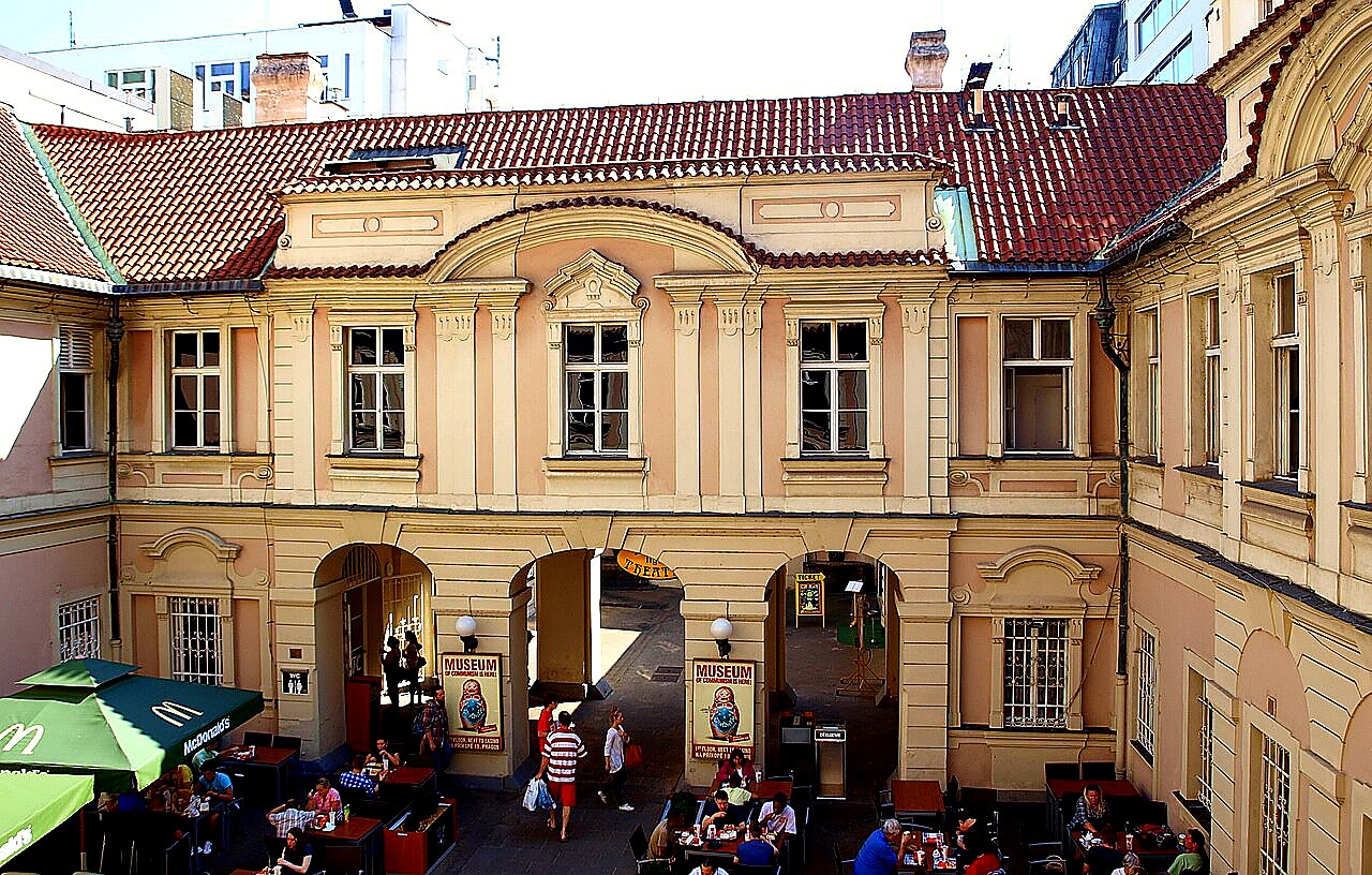 
<span>Palác Sylva-Taroucca</span>
