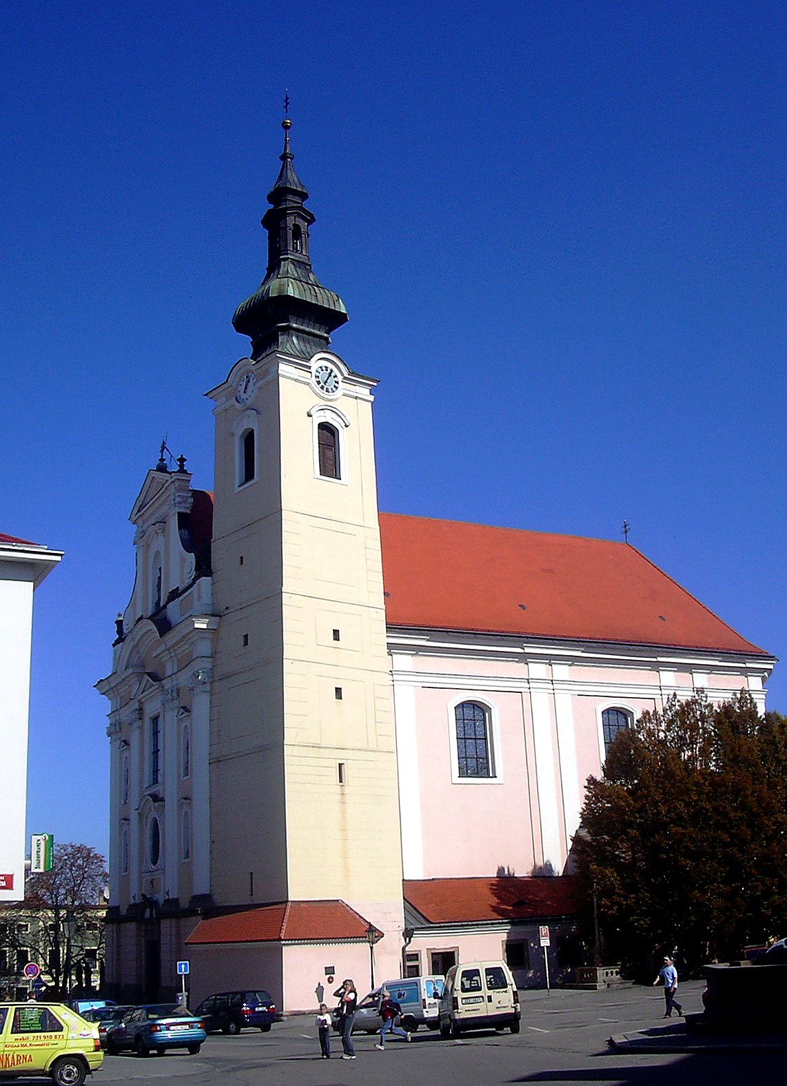
<span>Kostel Nanebevzetí Panny Marie (Kroměříž)</span>
