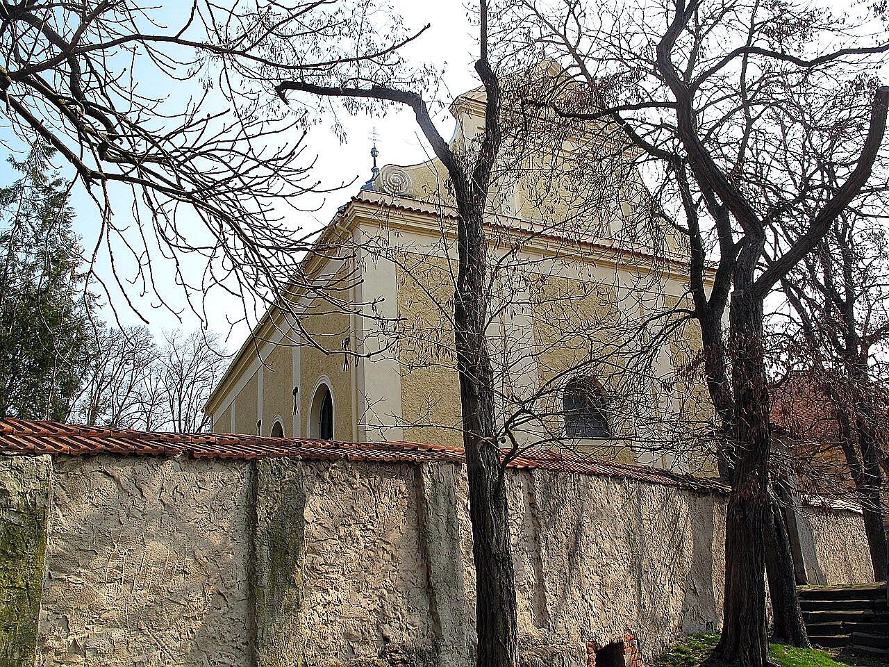 
<span>Kostel Narození svatého Jana Křtitele (Tuklaty)</span>
