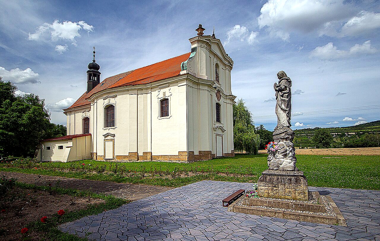
<span>Kostel Navštívení Panny Marie v Křešicích</span>
