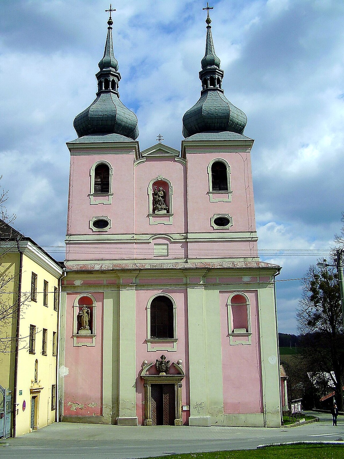 
<span>Kostel Navštívení Panny Marie v Zašové</span>
