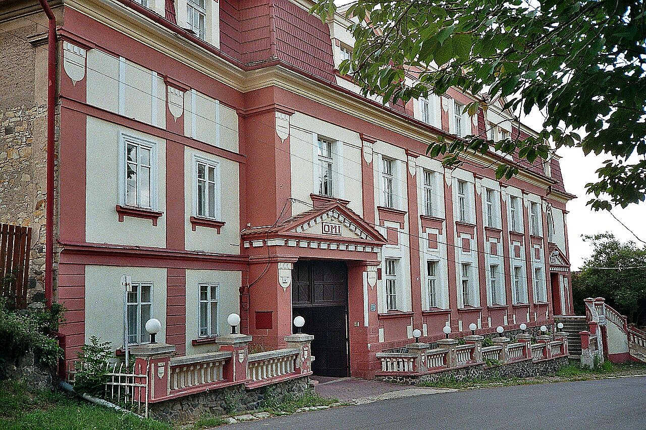 
<span>Kostel Neposkvrněného početí Panny Marie (Teplá)</span>
