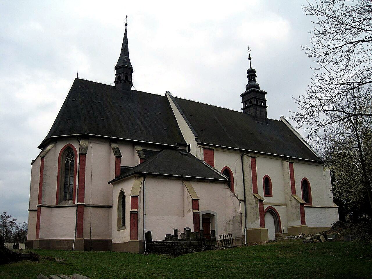 
<span>Kostel Všech svatých (Severní Předměstí)</span>
