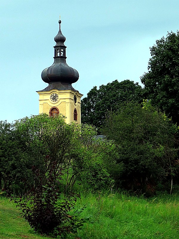 
<span>Kostel svaté Anny (Prostřední Staré Buky)</span>
