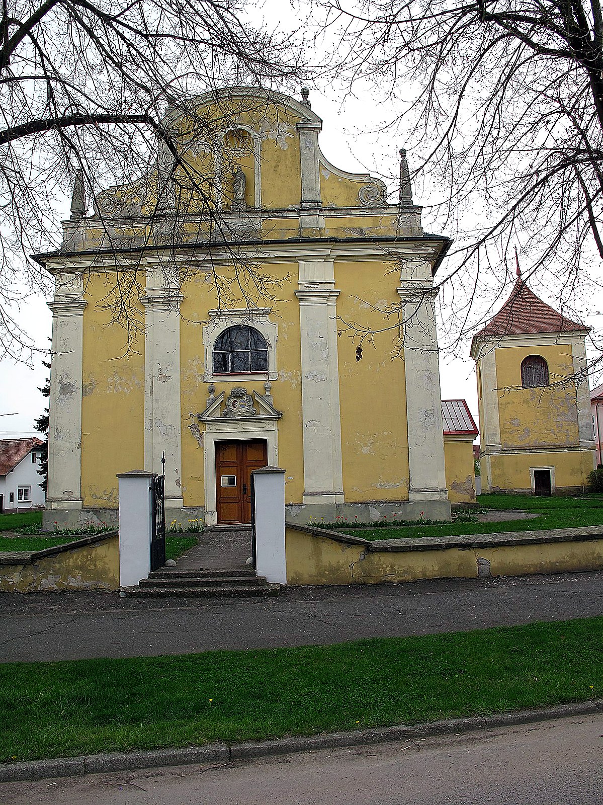 
<span>Kostel svatého Bartoloměje (Lovčice)</span>
