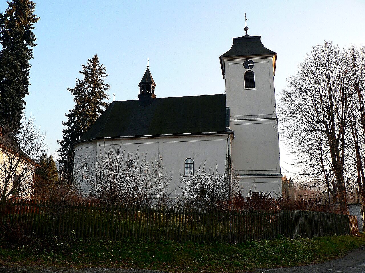
<span>Kostel svatého Filipa a Jakuba (Hraběšice)</span>
