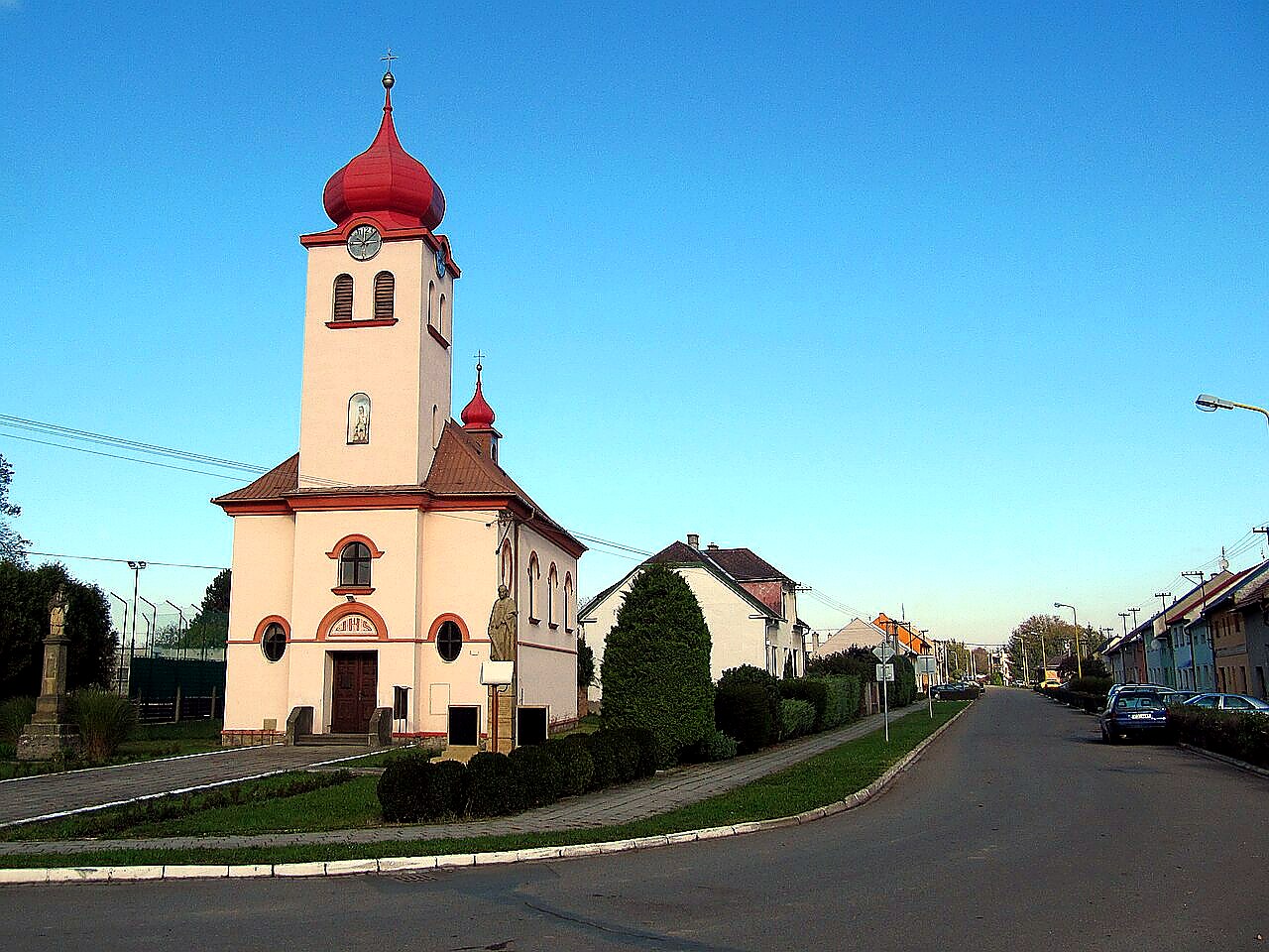 
<span>Kostel svatého Floriána (Pravčice)</span>
