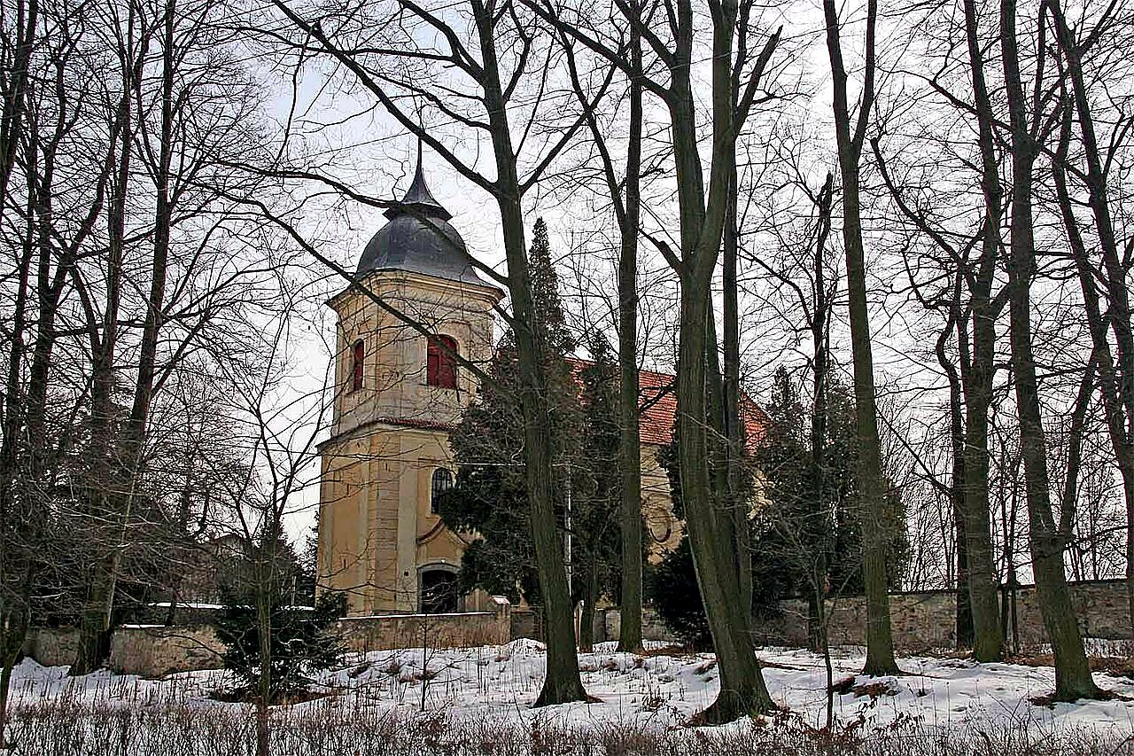 
<span>Kostel svatého Gotharda (Vysoké Chvojno)</span>
