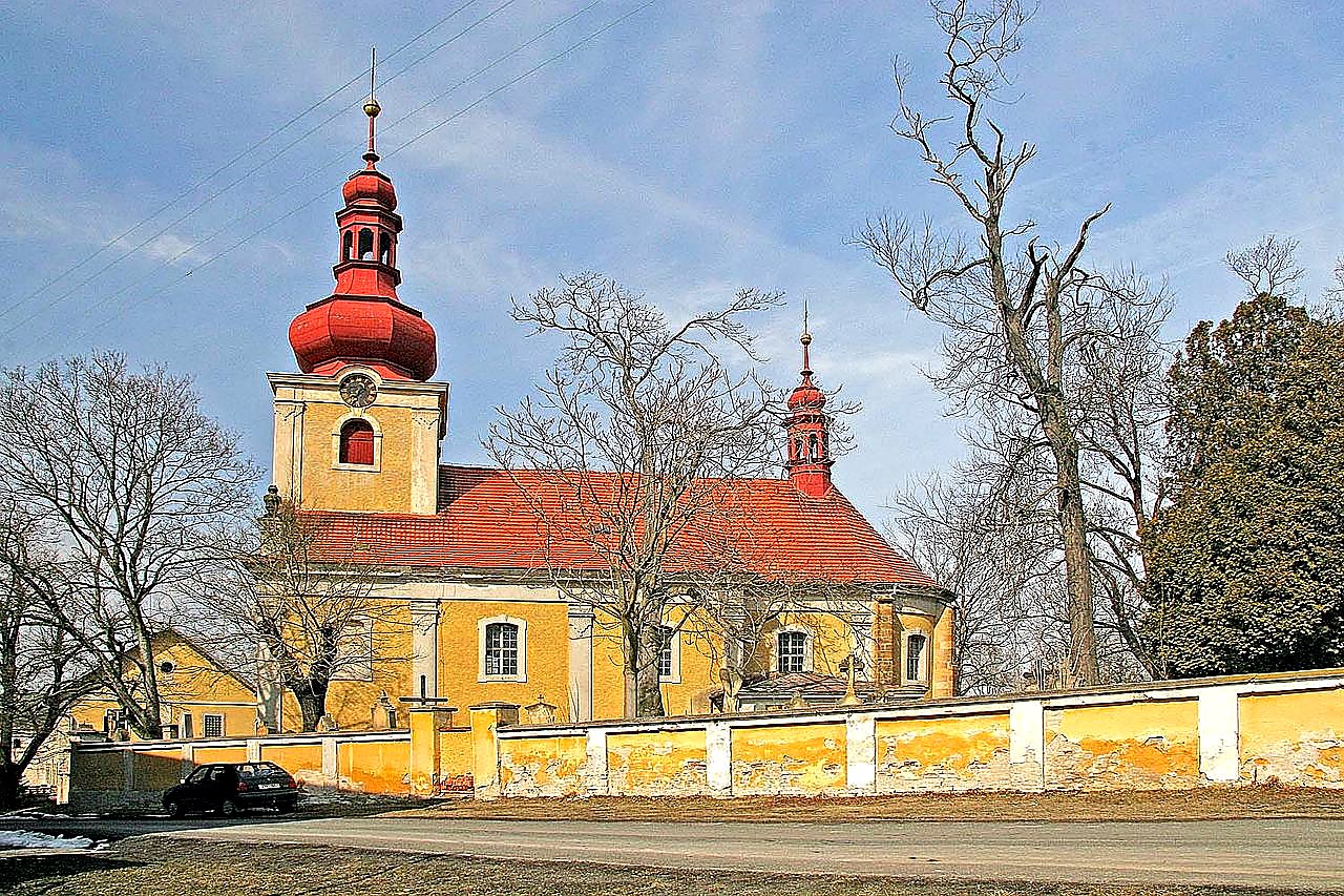 
<span>Kostel svatého Gotharda (Žehuň)</span>
