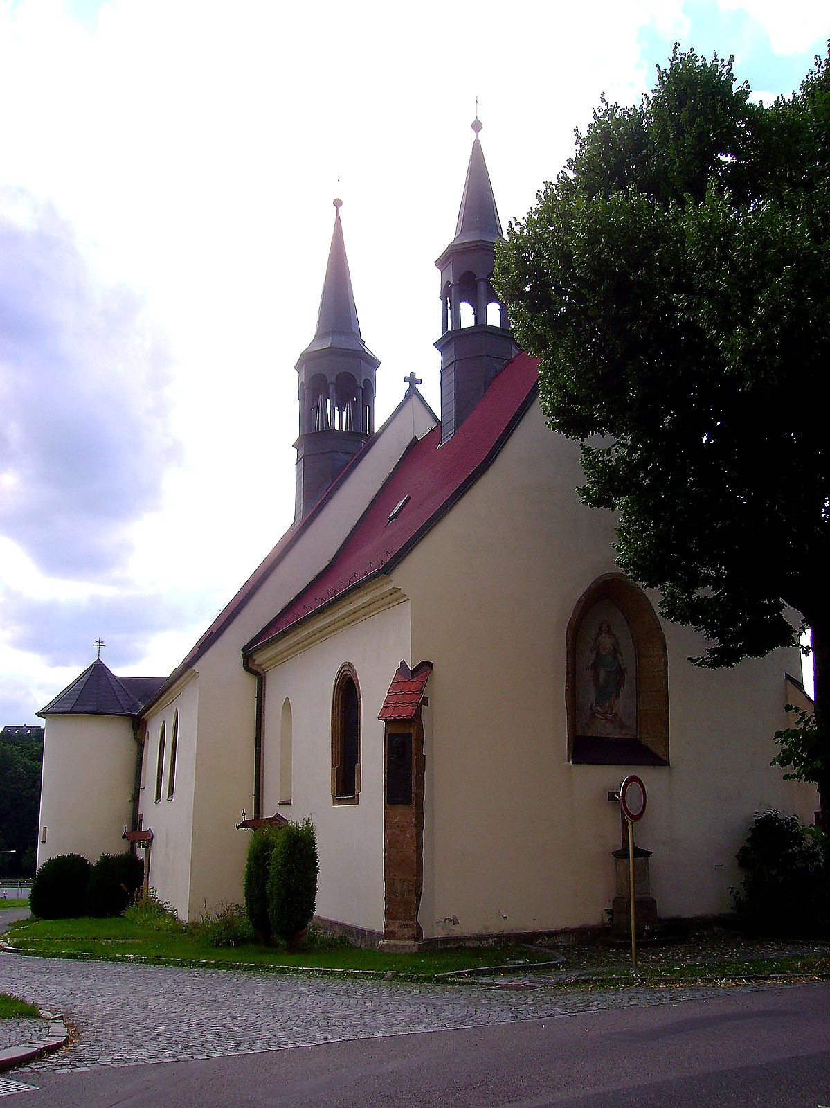 
<span>Kostel svatého Havla (Rychnov nad Kněžnou)</span>
