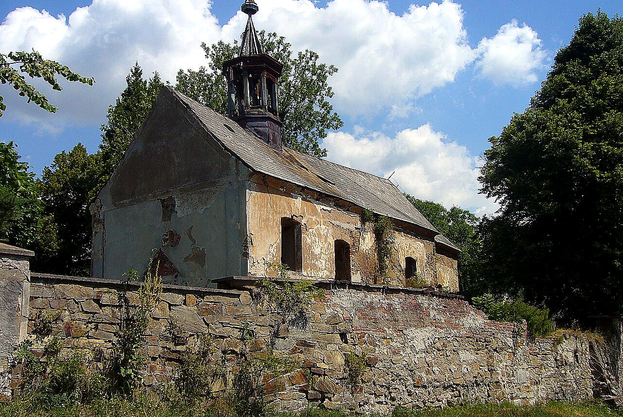 
<span>Kostel svatého Jakuba Většího (Louchov)</span>
