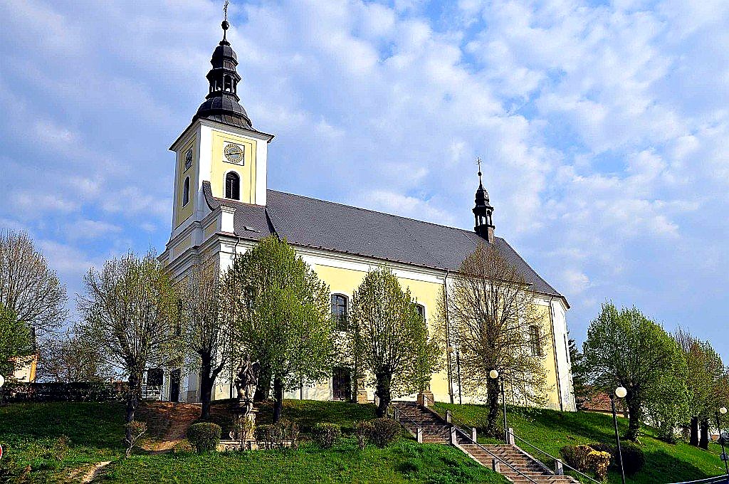 
<span>Kostel svatého Jiří (Velké Opatovice)</span>
