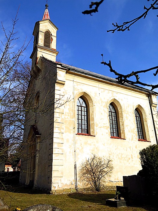 
<span>Kostel svatého Jiří (Hradsko)</span>
