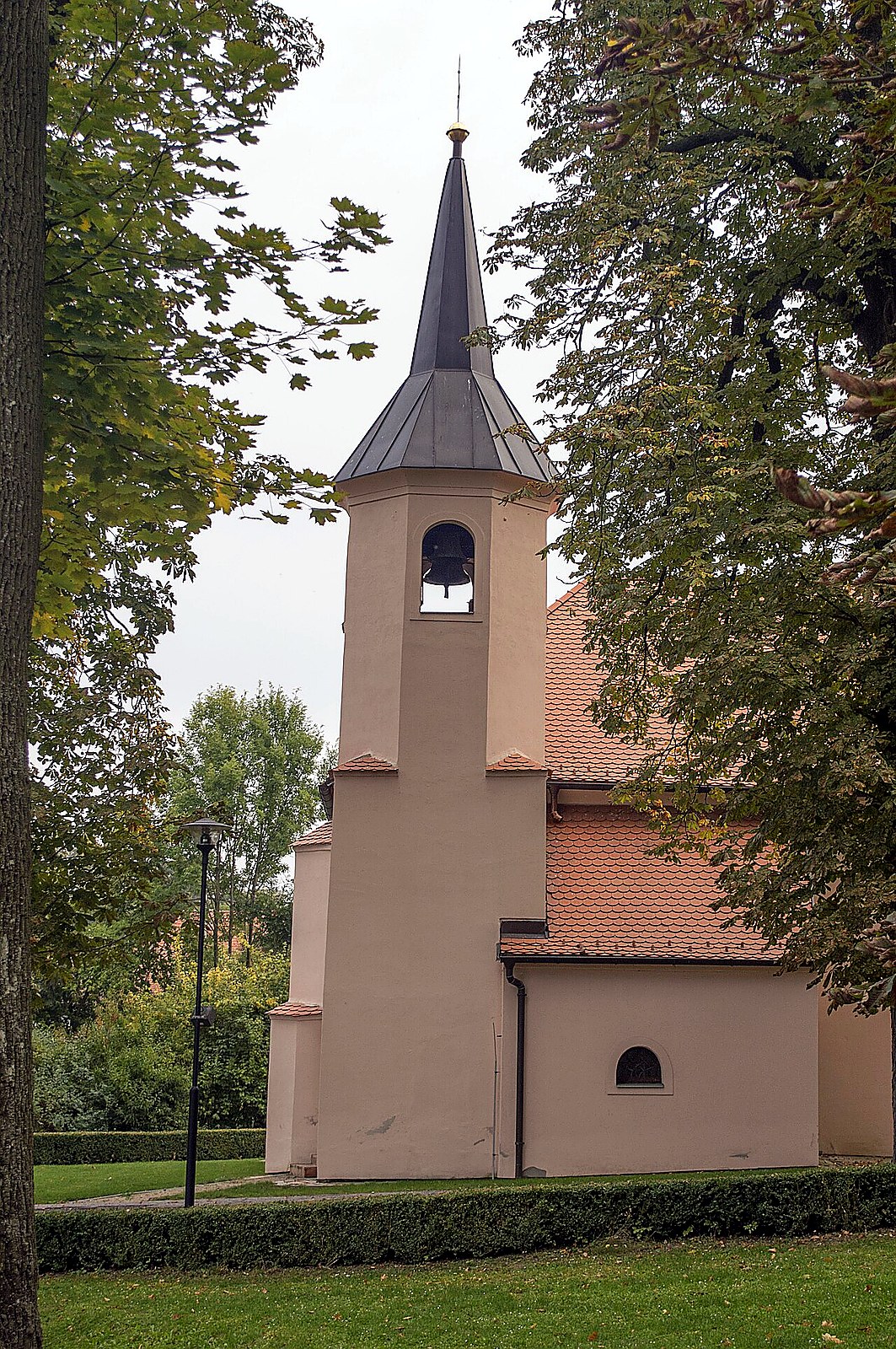 
<span>Kostel svatého Mikuláše (Miroslavské Knínice)</span>
