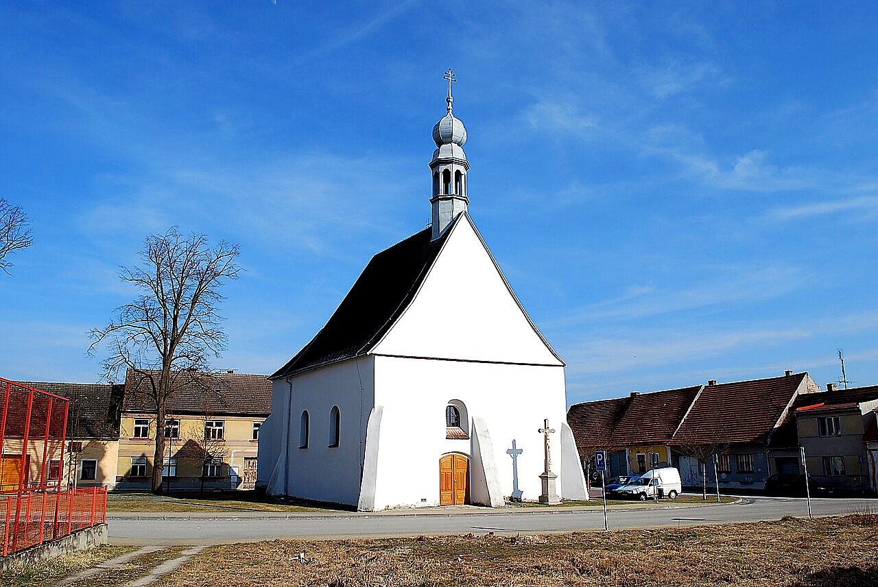 
<span>Kostel svatého Václava (Lomnice nad Lužnicí)</span>
