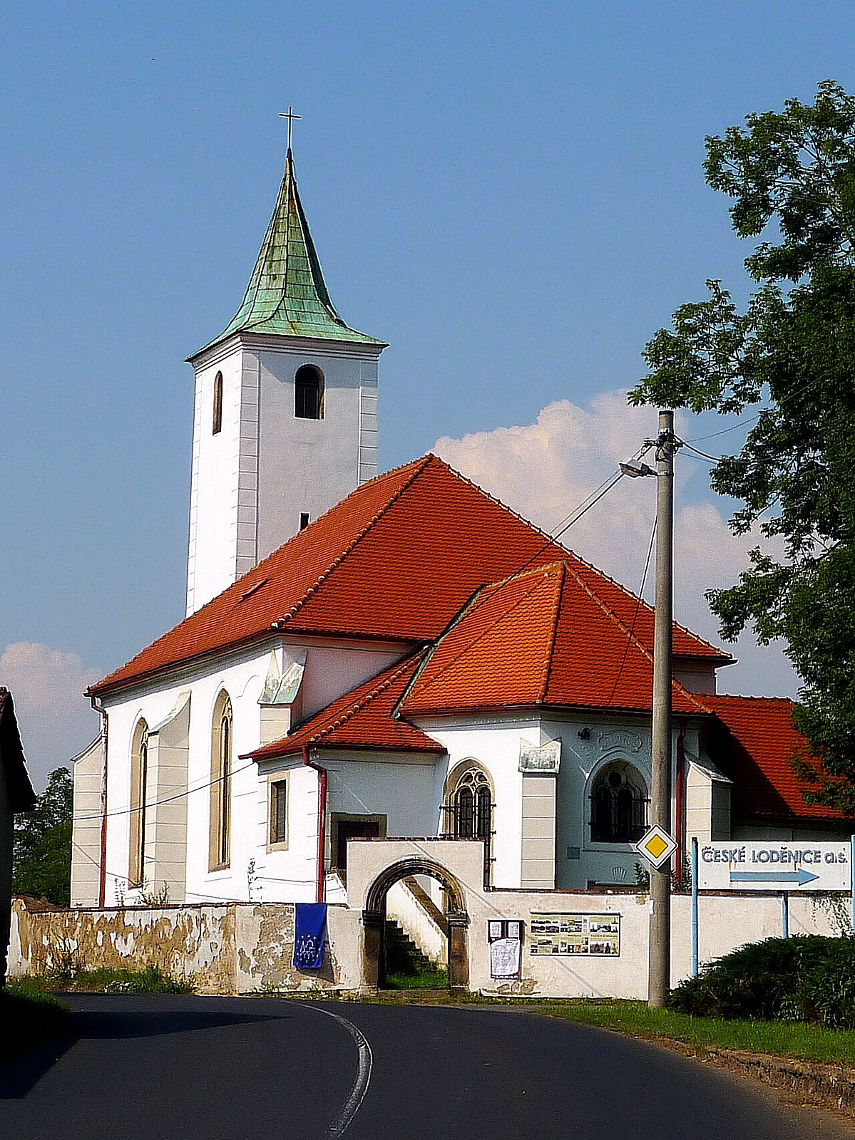 
<span>Kostel svatého Václava (Valtířov)</span>

