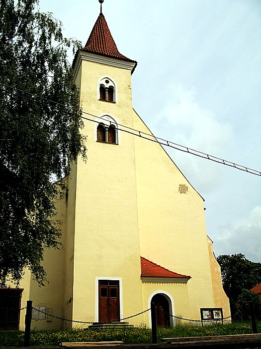 
<span>Kostel svatých Petra a Pavla (Načeradec)</span>

