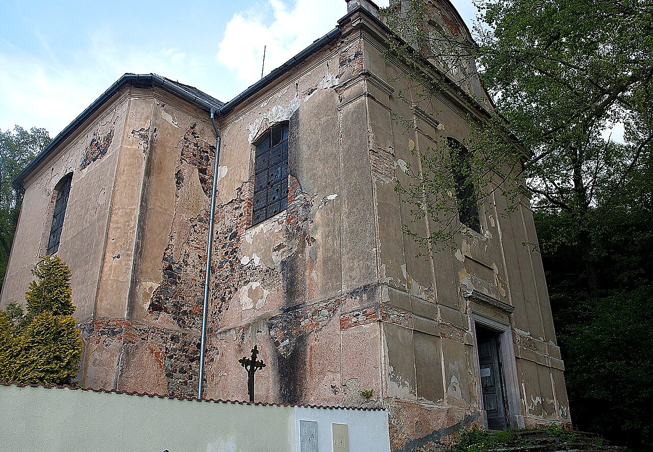 Kostel svatých Petra a Pavla (Líšná)