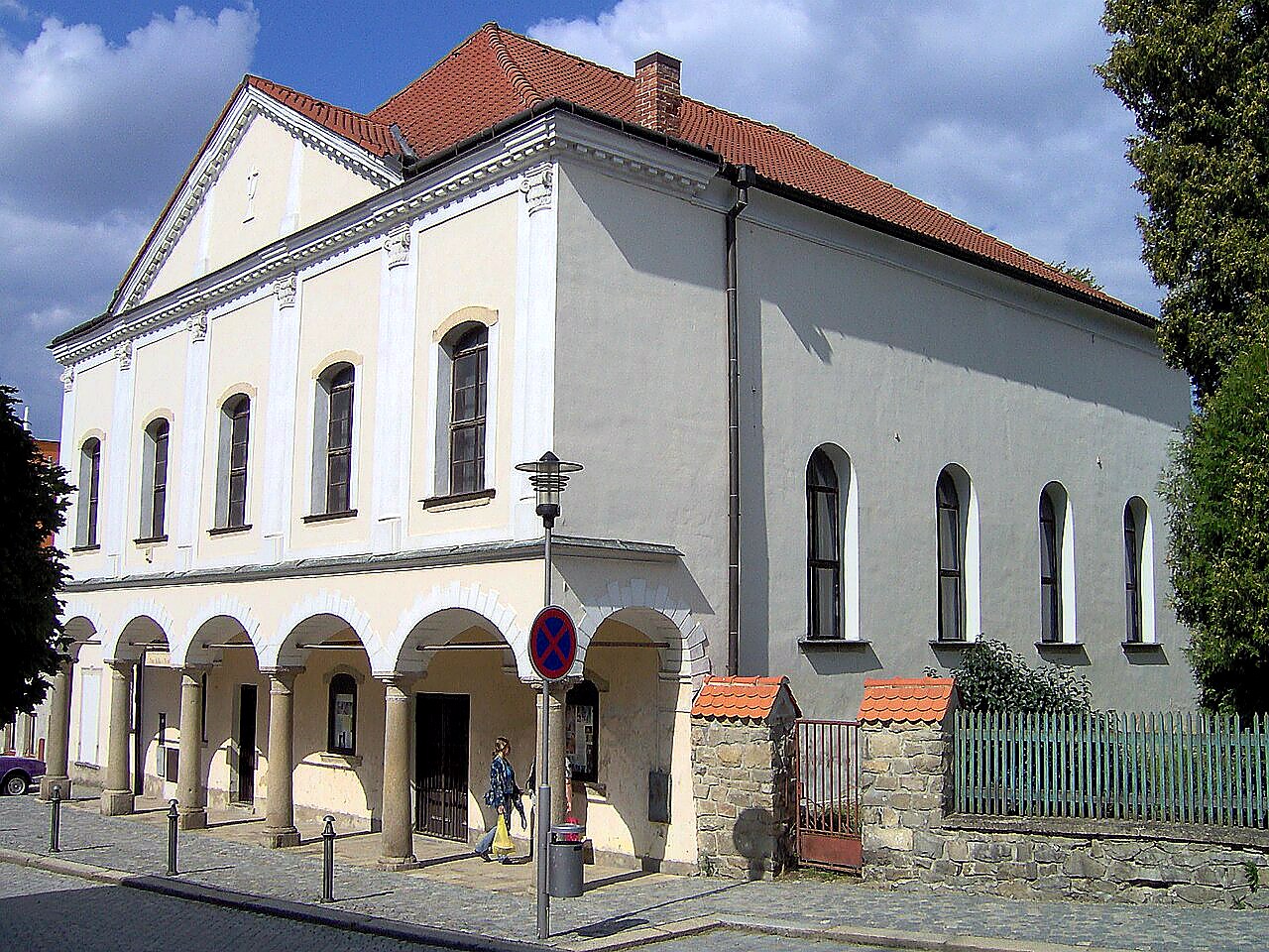 
<span>Synagoga v Třešti</span>
