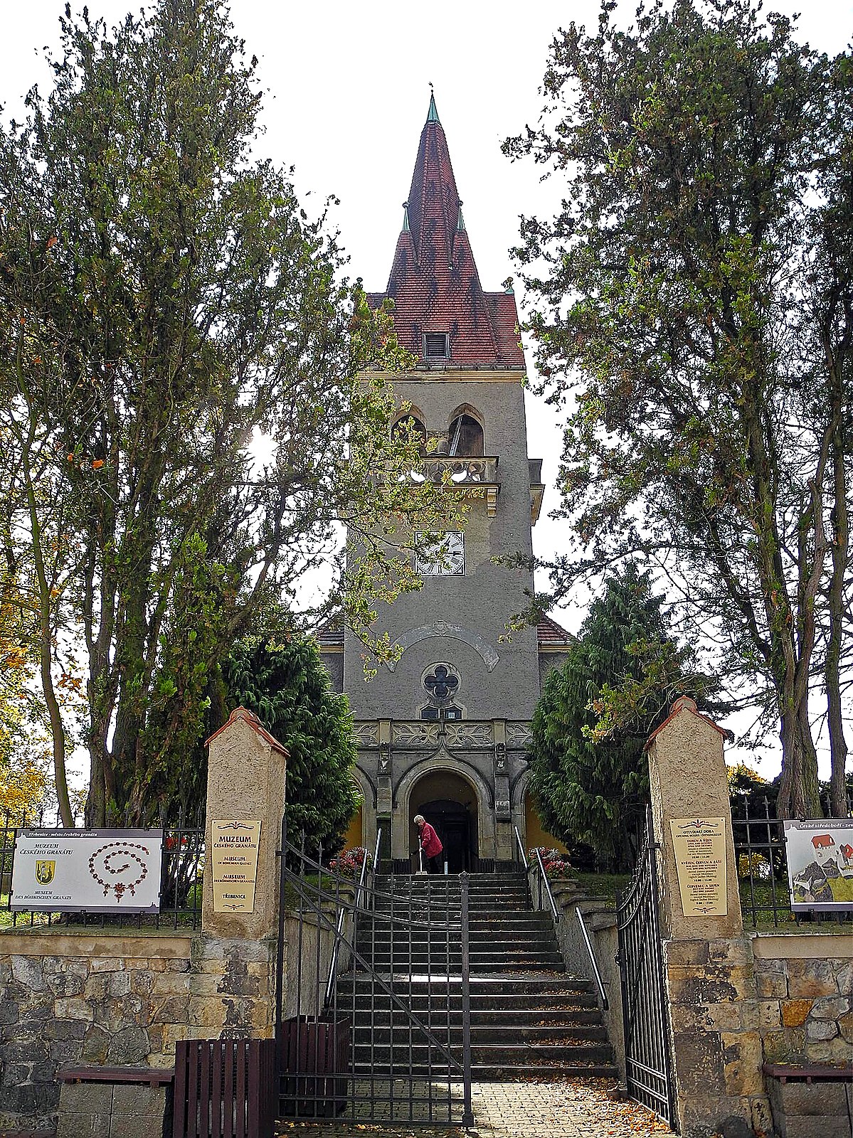 
<span>evangelický kostel v Třebenicích</span>
