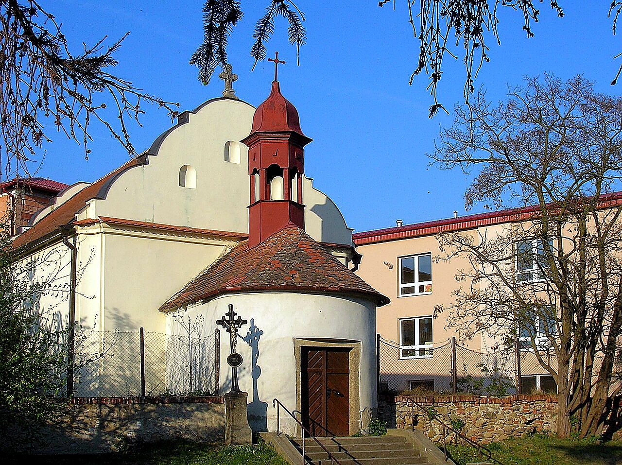 
<span>kaple svatého Josefa (Jaroměřice nad Rokytnou)</span>
