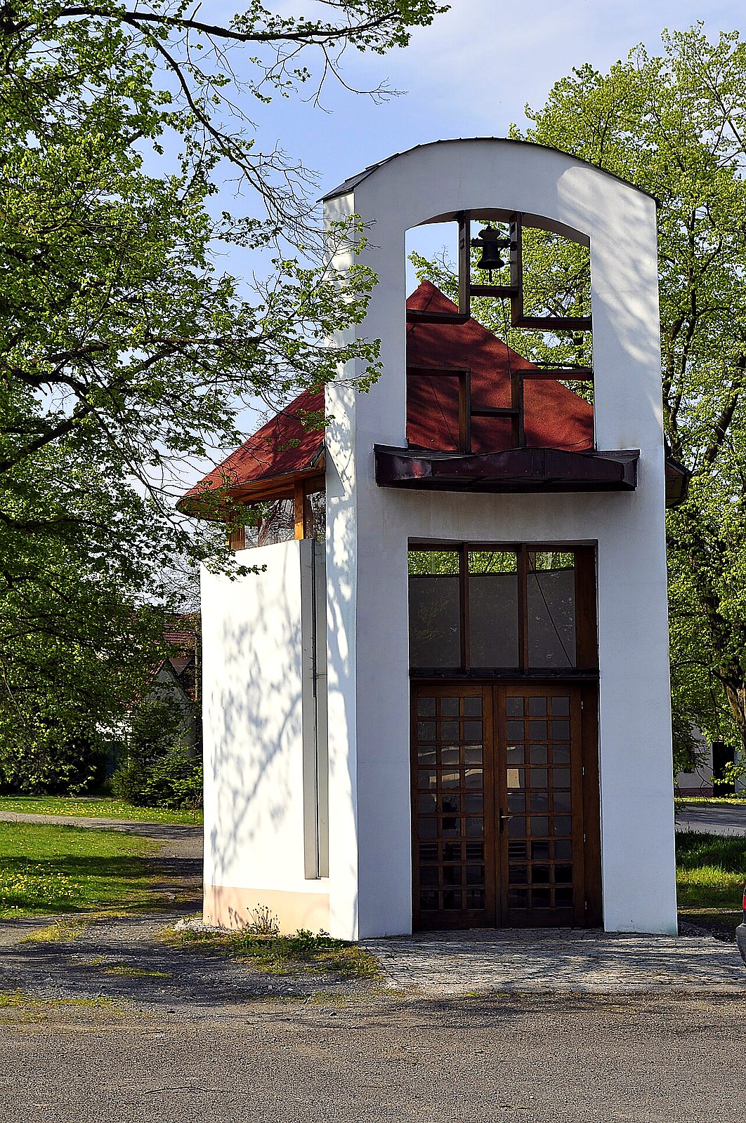 
<span>kaple svatého Petra a Pavla (Lipnice)</span>
