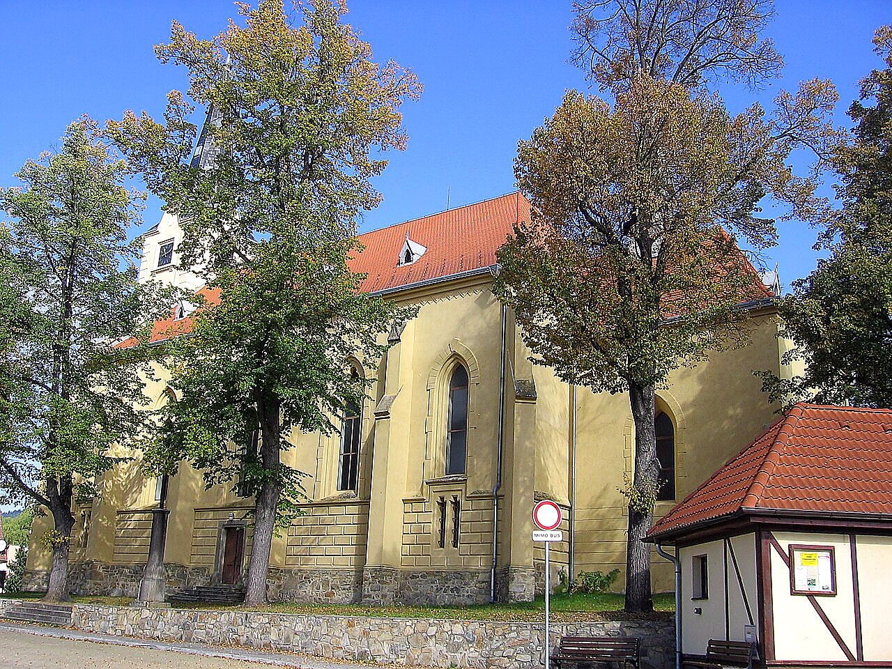 
<span>kostel Archanděla Michaela (Křemže)</span>
