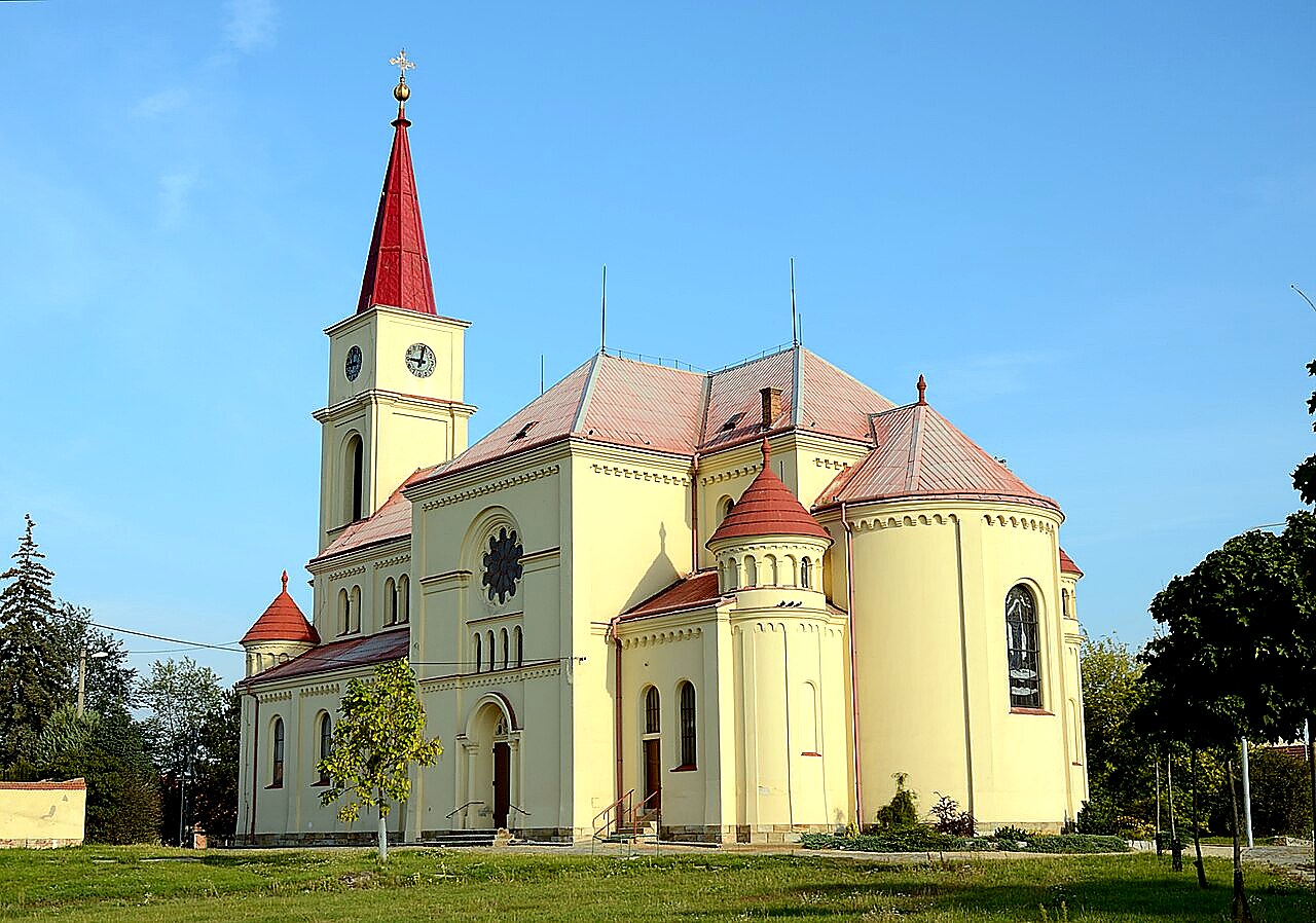 
<span>kostel Všech svatých (Ořechov)</span>
