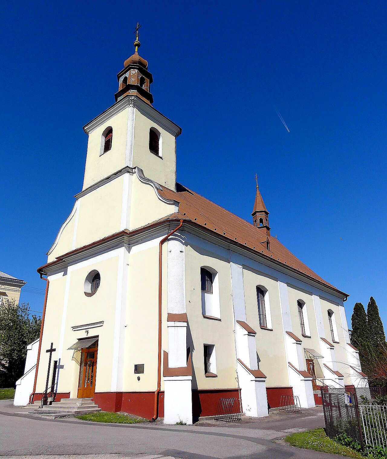 
<span>kostel sv. Martina (Petrovice u Karviné)</span>
