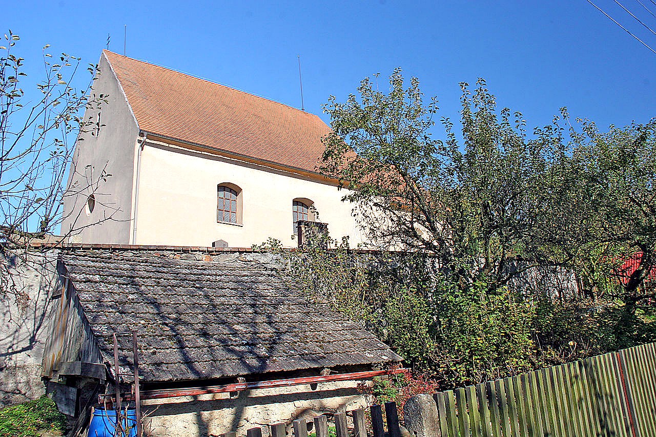 
<span>kostel svaté Kateřiny (Licoměřice)</span>
