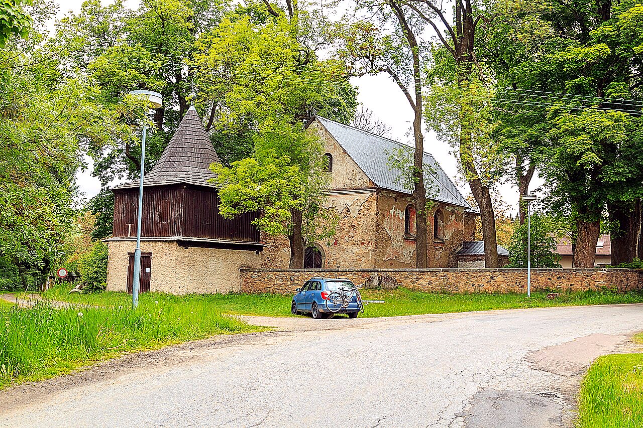 
<span>kostel svaté Kunhuty (Polom)</span>
