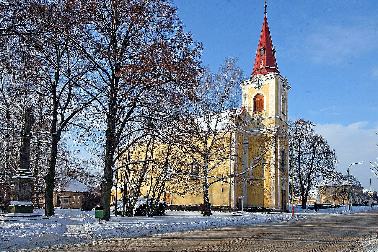 
<span>kostel svatého Jakuba (Chroustovice)</span>
