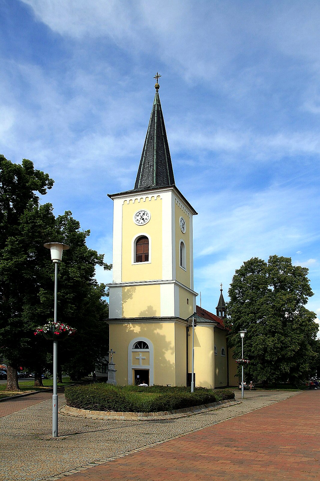 
<span>kostel svatého Jana Křtitele a svatého Jana Evangelisty (Bystrc)</span>
