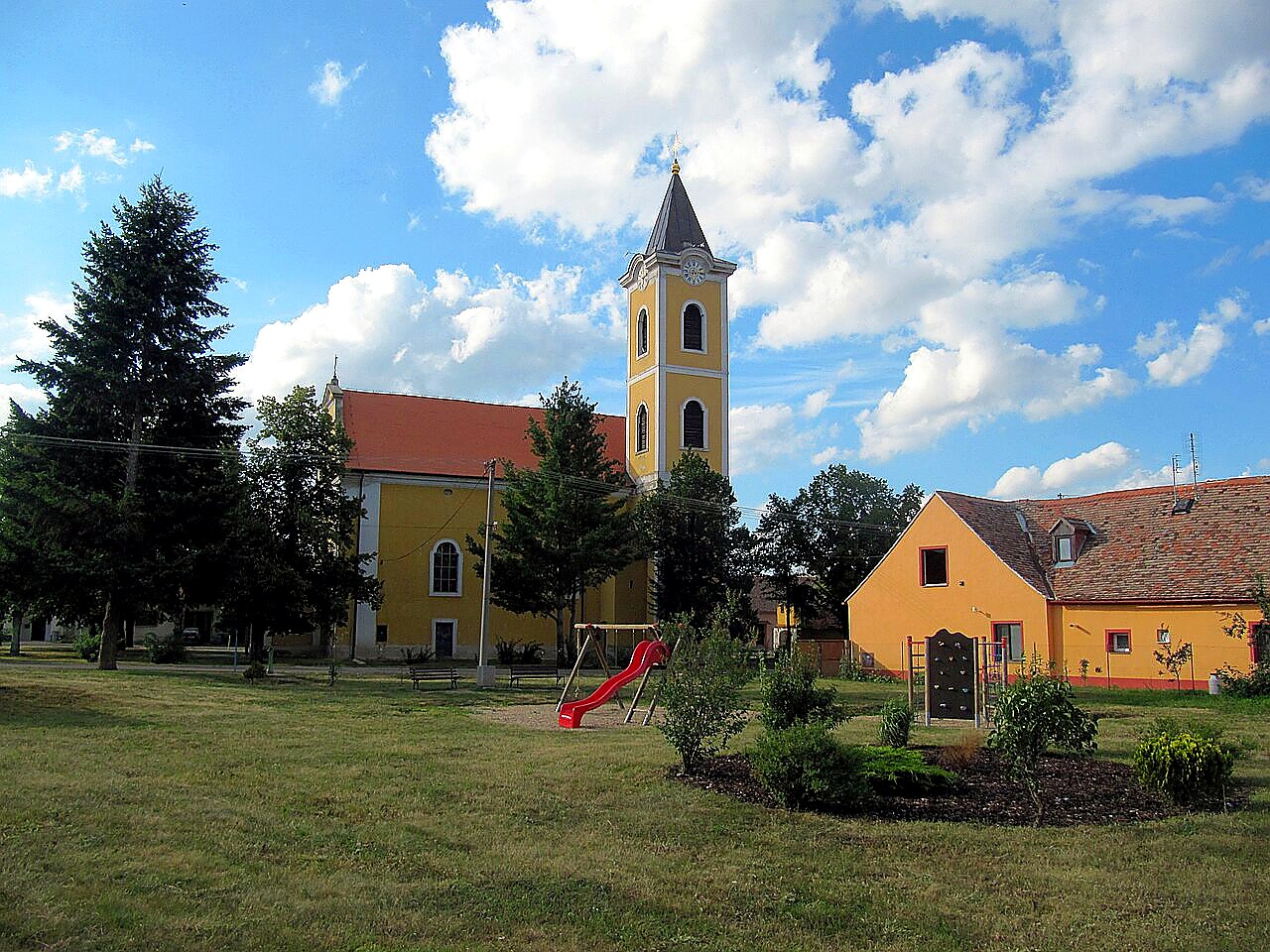 
<span>kostel svatého Jiří (Strachotice)</span>
